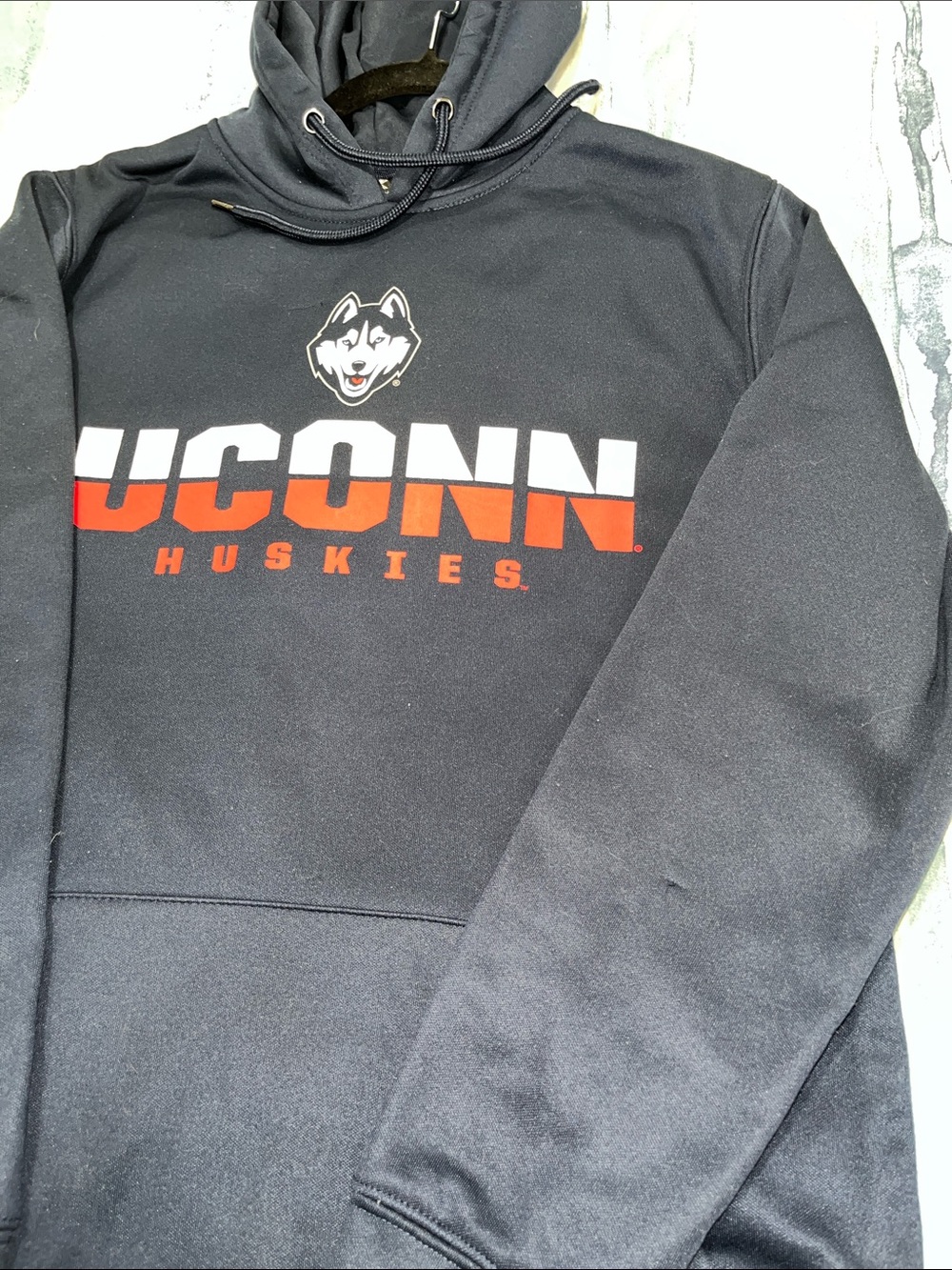 UConn Huskies Navy Blue Pullover Hoodie - Men's Hoodie Medium - Picture 8 of 8
